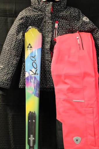 Ski Shop «Cabin Craft Snowboard & Ski Shop», reviews and photos, 2 Main St, Spring Mt, PA 19478, USA