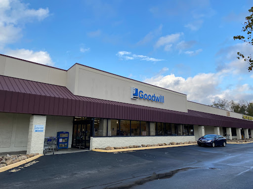 Thrift Store «Goodwill», reviews and photos