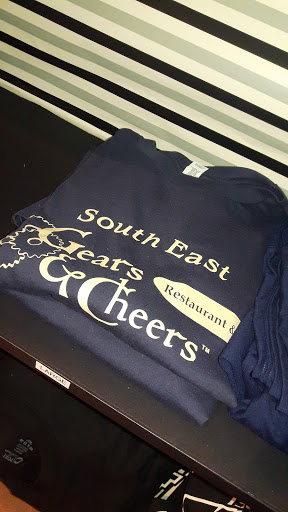 Bar & Grill «South East Gears & Cheers», reviews and photos, 23333 Aurora Rd, Bedford Heights, OH 44146, USA