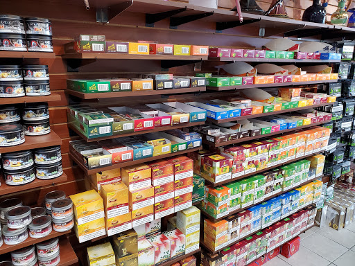 Tobacco Shop «American Smoke & Vape», reviews and photos, 217 E Army Trail Rd, Glendale Heights, IL 60139, USA