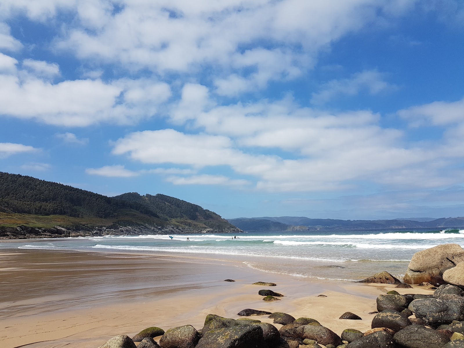 Foto von Playa de Esteiro mit sehr sauber Sauberkeitsgrad