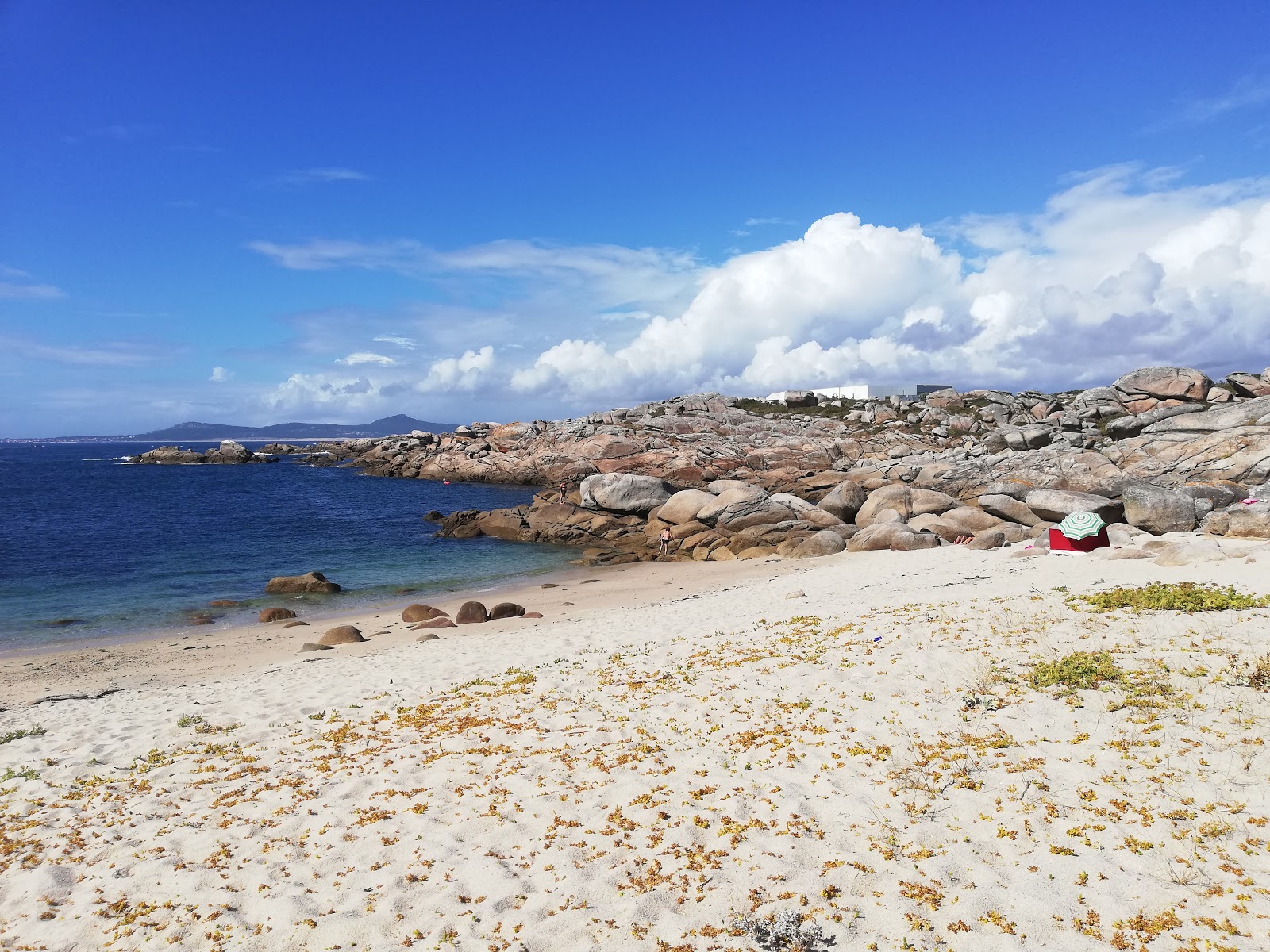 Foto de Area Basta beach com pequenas baías