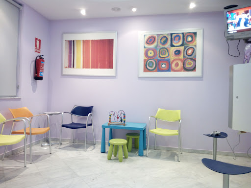 Información y opiniones sobre Clínica Dental Sonrisas de Salamanca