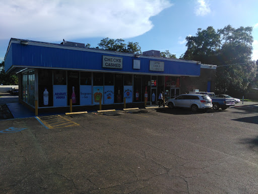 Liquor Store «Alpine Liquors», reviews and photos, 7501 N Nebraska Ave, Tampa, FL 33604, USA