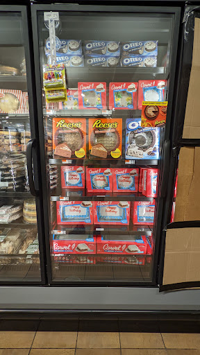 Grocery Store «Stop & Shop», reviews and photos, 760 Villa Ave, Fairfield, CT 06824, USA