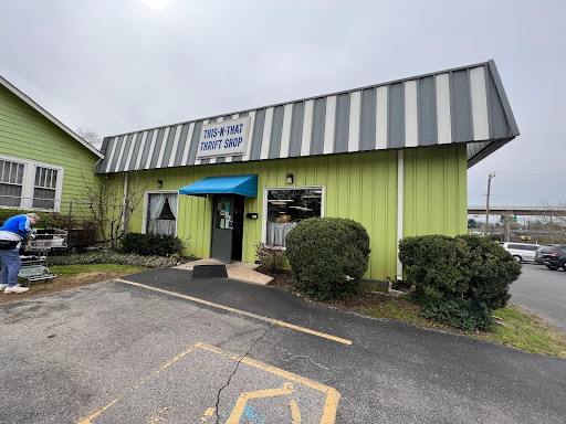 This-N-That Thrift Shop, 5007 Georgia Ave, Nashville, TN 37209, USA, 