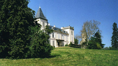 CHATEAU D'EMERINGES à Émeringes