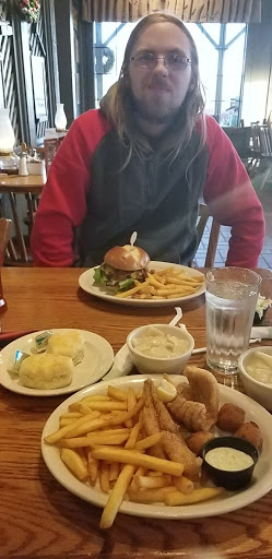 American Restaurant «Cracker Barrel Old Country Store», reviews and photos, 11701 University Ave, Clive, IA 50325, USA