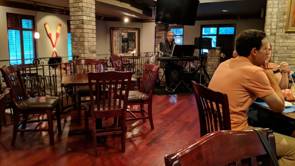 The Lake House 07843