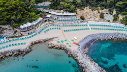 Photo de Andora Marina Beach avec un rivage spacieux
