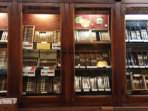 Tobacco Shop «Georgetown Tobacco», reviews and photos, 3144 M St NW, Washington, DC 20007, USA