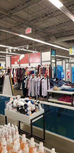 Clothing Store «Old Navy», reviews and photos, 3581 N Freeway Blvd, Sacramento, CA 95834, USA