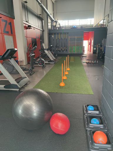 Centro de Entrenamiento Personalizado -KINETIC ZONE en Alcalá de Guadaíra, Sevilla