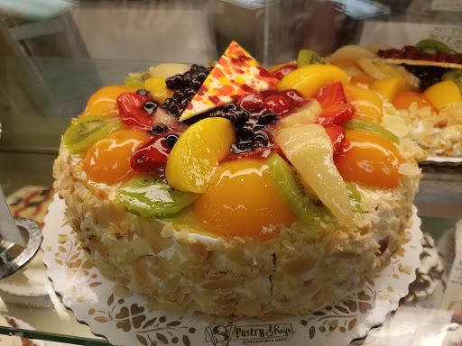 Bakery «Servatii Pastry Shop West Chester», reviews and photos, 7671 Voice of America Centre Dr, West Chester Township, OH 45069, USA
