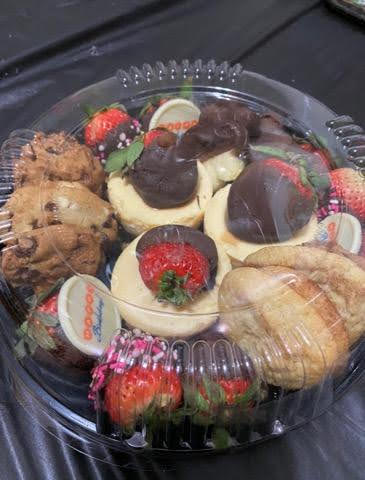 Gift Shop «Edible Arrangements», reviews and photos, 231 E Baltimore St #102, Baltimore, MD 21202, USA