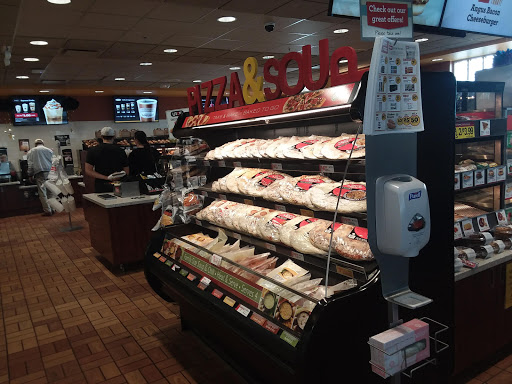 Convenience Store «Kwik Trip #152», reviews and photos, 3278 Hwy 61 N, Vadnais Heights, MN 55110, USA