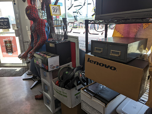 Video Game Store «Retro Replay», reviews and photos, 16941 E 9 Mile Rd, Eastpointe, MI 48021, USA