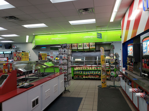 Convenience Store «Stripes #2446», reviews and photos, 1800 I-37 Frontage Rd, George West, TX 78022, USA
