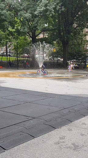 Park «Friends of Van Cortlandt Park», reviews and photos, 80 Van Cortlandt Park S, Bronx, NY 10463, USA