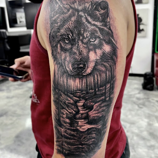 Explore tricep tattoo ideas, creative tattoo ideas in San Diego, available at SD Tattoo