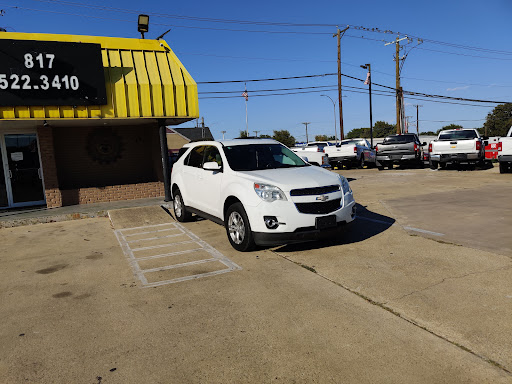 Used Car Dealer «DriveTime Used Cars», reviews and photos, 821 E Division St, Arlington, TX 76011, USA