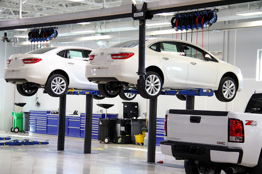 Car Dealer «Cavender Buick GMC West», reviews and photos, 7400 TX-1604 Loop, San Antonio, TX 78254, USA