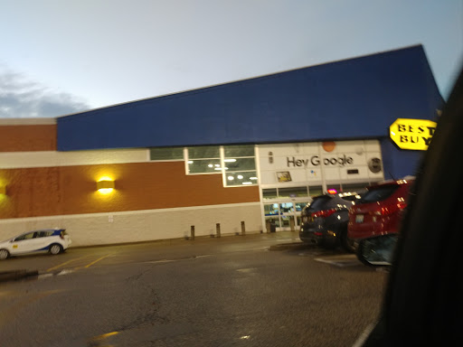 Electronics Store «Best Buy», reviews and photos, 5085 Shelbyville Rd, Louisville, KY 40207, USA