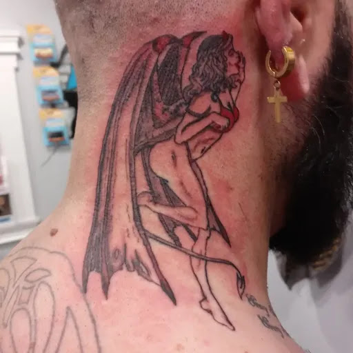 Tattoo Shop «Heaven or Hell tattoos and piercings», reviews and photos, 520 Parker Rd # B, Fairfield, CA 94533, USA