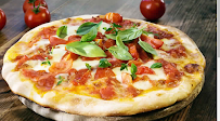 Pizza du Ristorante Pizzeria LA COMEDIA 15eme à Paris - n°5