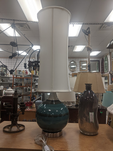 Consignment Shop «Patina Interiors», reviews and photos, 4001 Hwy 190 Service Rd, Covington, LA 70433, USA
