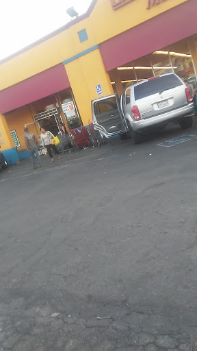 Grocery Store «La Plaza Market», reviews and photos, 515 McLaughlin Ave, San Jose, CA 95116, USA