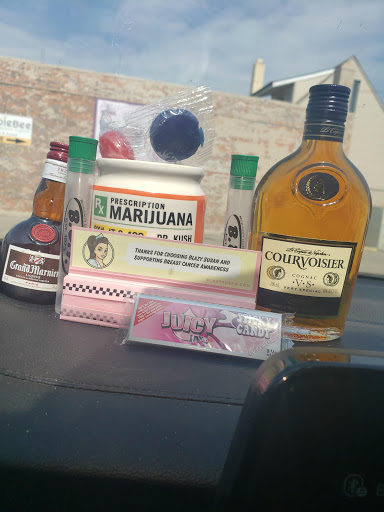 Tobacco Shop «BDT Smoke Shops», reviews and photos, 21640 John R Rd, Hazel Park, MI 48030, USA