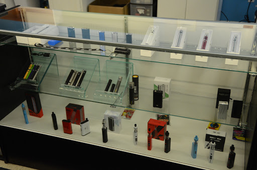 Vaporizer Store «Discover Vapin», reviews and photos, 231 E High St, Mooresville, IN 46158, USA