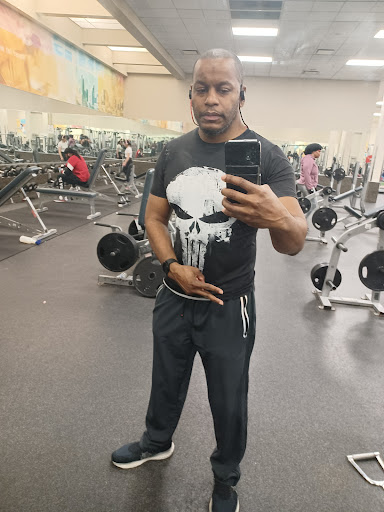 Gym «LA Fitness», reviews and photos, 17365 Torrence Ave, Lansing, IL 60438, USA