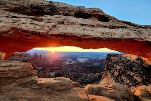 Mesa Arch image