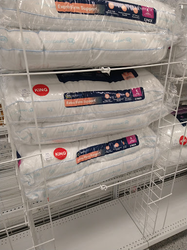 Clothing Store «Ross Dress for Less», reviews and photos, 521 S Plano Rd, Richardson, TX 75081, USA