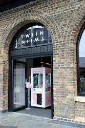 Twiin Store