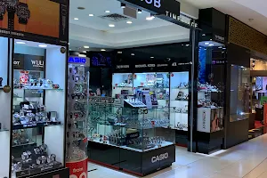 H2 Hub Timepiece - Bedok Mall image