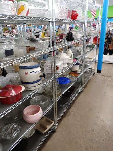 Thrift Store «Wabash Valley Goodwill Industries, Inc.», reviews and photos, 2702 S 3rd St, Terre Haute, IN 47802, USA