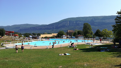 Piscine Aquaparc Vallée Bleue à Montalieu-Vercieu