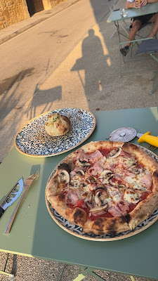 Royal-pizz' à Arbois