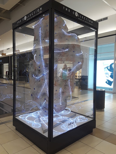 Shopping Mall «Fashion Outlets of Chicago», reviews and photos, 5220 Fashion Outlets Way, Rosemont, IL 60018, USA