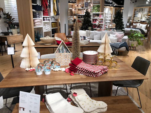 Furniture Store «west elm», reviews and photos, 160 Brookline Ave, Boston, MA 02215, USA