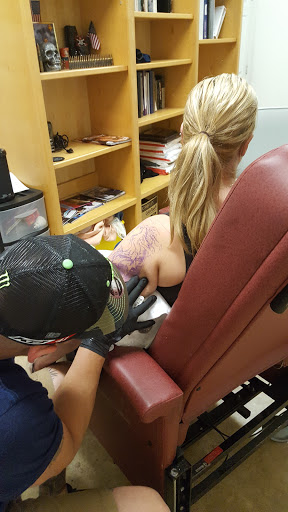 Tattoo Shop «Aces & Eights Tattoo Shop», reviews and photos, 6846 Park Blvd N, Pinellas Park, FL 33781, USA