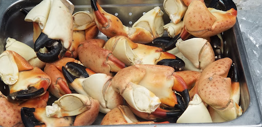 Seafood Restaurant «Skip One 41 - Seafood Restaurant and Market», reviews and photos, 15820 S Tamiami Trail, Fort Myers, FL 33908, USA