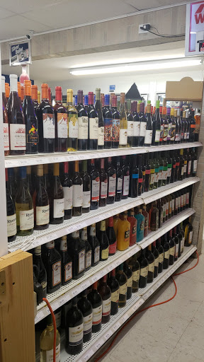 Liquor Store «Gate Six Liquor Store», reviews and photos, 15158 Fort Campbell Blvd, Oak Grove, KY 42262, USA