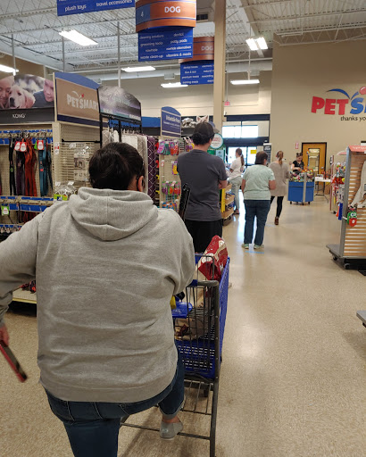 Pet Supply Store «PetSmart», reviews and photos, 2028 Miamisburg Centerville Rd, Dayton, OH 45459, USA