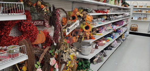 Thrift Store «Goodwill», reviews and photos, 1450 SE Discovery Lane, Warrenton, OR 97146, USA