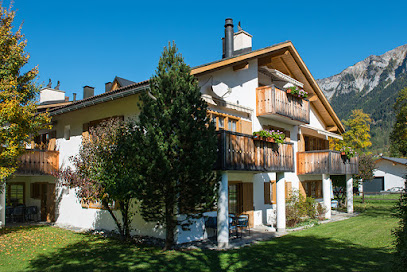Ferienhaus Muntschi (7 Wohnungen) in Andeer GR
