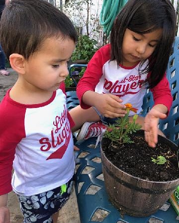 Day Care Center «Penny & Peggy Nairn 24 Hour Childcare, Inc», reviews and photos, 9213 N Columbus Ave, North Hills, CA 91343, USA